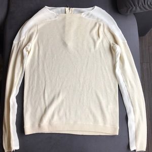 Crew neck lightweight sweater, super soft!